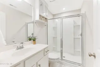 1316 N Fisher King Drive SE, Bolivia, NC 28422 — 3-bedroom home in Avalon, Bolivia, NC, photo 20 of 33: Primary Bath