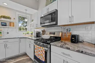 505 N 21st Street, Wilmington, NC 28405 – photo 4: 38-web-or-mls-DSC05893