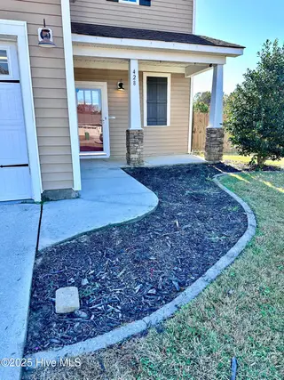 428 Mccall Drive, Jacksonville, NC 28540 – photo 5: Front Door
