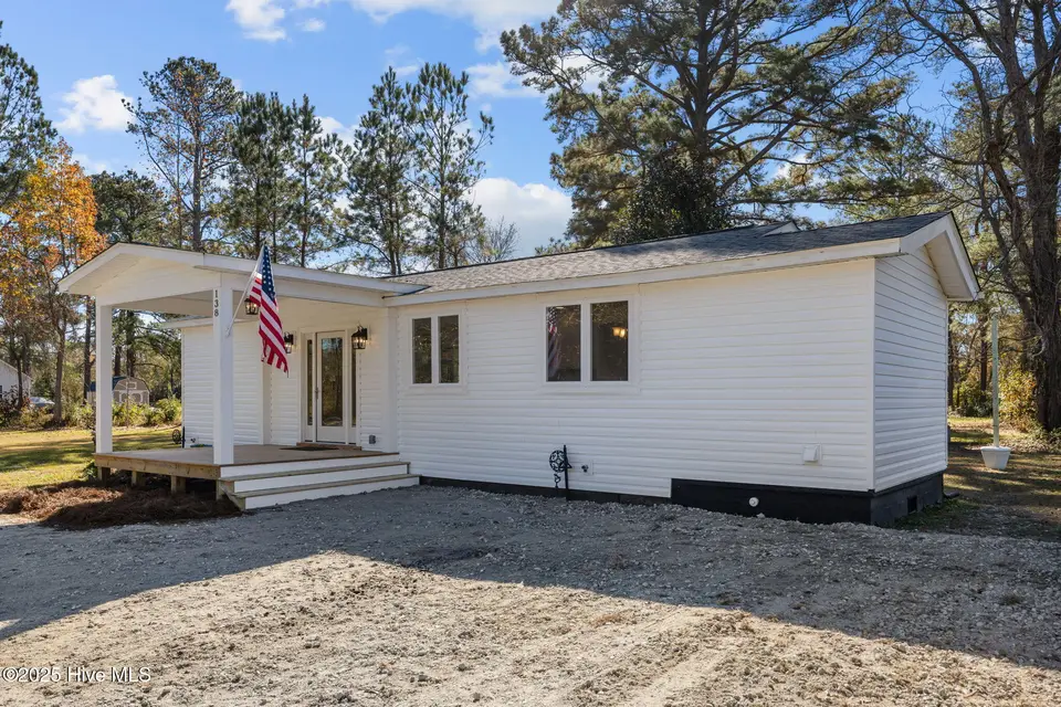 138 Briarneck Road, Jacksonville, NC 28540 – photo 1 of 38: 4-web-or-mls-138 Briarneck Rd. 74