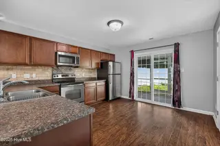 149 Glen Cannon Drive, Jacksonville, NC 28546 – photo 7: 07 (2)