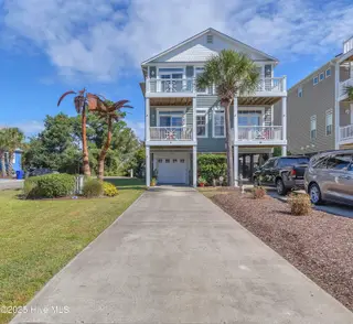 606 Tennessee Avenue 1, Carolina Beach, NC 28428 – photo 2: Exterior 2