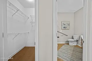 1010 Avenshire Circle, Wilmington, NC 28412 – photo 20: Primary close & bathroom