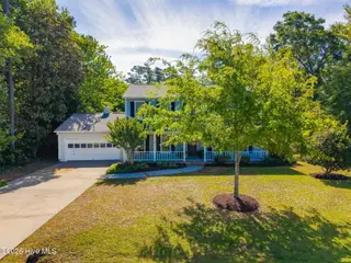 121 Gull Harbor Drive, Newport, NC 28570 – photo 2: Front of House