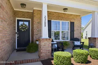 2528 Brookville Drive B, Greenville, NC 27834 – photo 3: 26-web-or-mls-img_0011