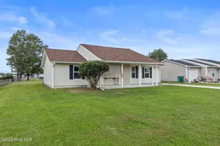 1402 Halltown Road, Jacksonville, NC 28546 — 3-bedroom home in Breckenridge, Jacksonville, NC, photo 1 of 28: 68062C53-85C7-402E-8F6E-3DBE5298A13A