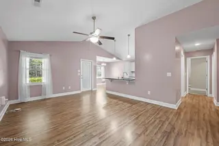 323 Woolard Trail, New Bern, NC 28560 — 3-bedroom home in West Crossroads, New Bern, NC, photo 13 of 41: 18-web-or-mls-DSC_7777