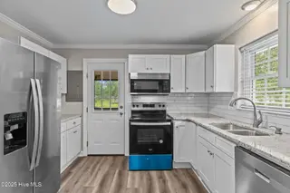 198 E Boiling Spring Road, Southport, NC 28461 – photo 19: 14-web-or-mls-BTS05641
