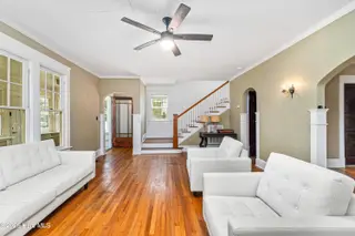 1208 Preyer Avenue, Elizabeth City, NC 27909 — 3-bedroom home in Riverside, Elizabeth City, NC, photo 7 of 76: Living Room