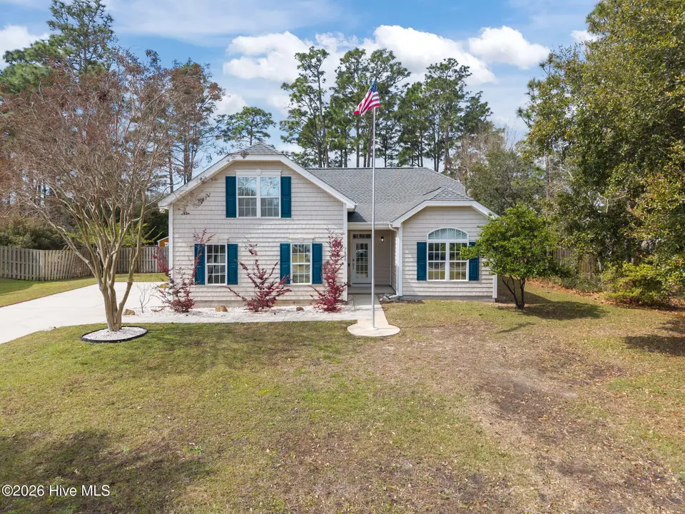 7620 Champlain Drive, Wilmington, NC 28412 – photo 1 of 55: Front of home