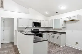 122 Pond View Circle, Hampstead, NC 28443 – photo 6