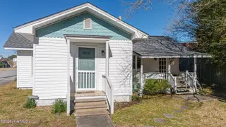 1208 Evans Street, Morehead City, NC 28557 – photo 4: 1208 EVANS (2)