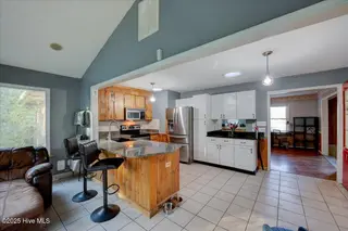 707 Clermont Road, New Bern, NC 28560 – photo 18: 22-707_Clermont-11