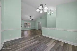 517 Hollywood Boulevard, Havelock, NC 28532 – photo 12: Dining Room