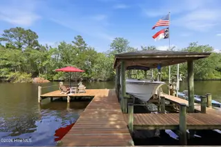 2406 Harbor Island Road, New Bern, NC 28562 – photo 10: 14-web-or-mls-0C0A5876