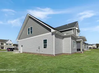 333 Staysail Drive, Elizabeth City, NC 27909 – photo 2: Side Angled View