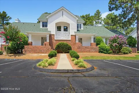 56 N Knoll Road 56, Southern Pines