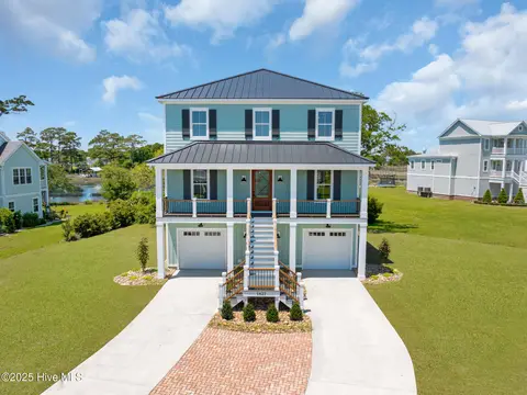 1827 Olde Farm Road, Morehead City