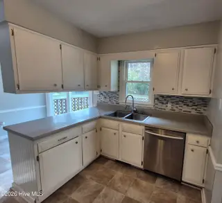 207 Duffy Drive, Goldsboro, NC 27534 — 3-bedroom home in Stonesthrow, Goldsboro, NC, photo 10 of 17
