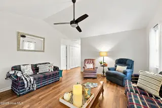 303 Barbour Road 701, Morehead City, NC 28557 – photo 14: Living Room