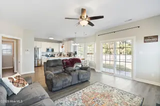 600 Brunswick Drive, Jacksonville, NC 28546 – photo 12: mls-DSC06318