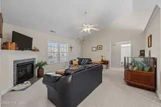 109 Sellhorn Boulevard, New Bern, NC 28562 – photo 17: 17-web-or-mls-DSC_2186
