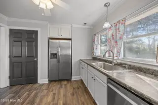 120 Princeton Drive, Jacksonville, NC 28546 – photo 13: Kitchen