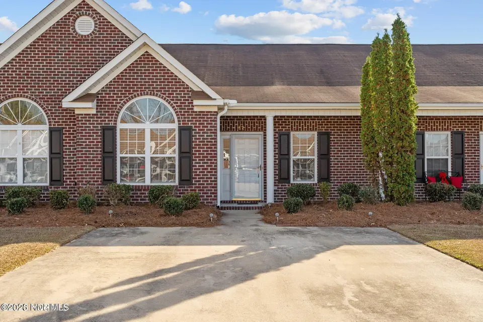 140 Oak Towne Drive E2, Greenville, NC 27858 – photo 1 of 1: 140 E2 Oak Towne