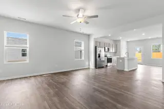 619 S Squires Run Lane, Richlands, NC 28574 – photo 10: Living Room