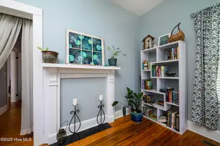 406 Queen Street, New Bern, NC 28560 – photo 12: Formal Living Room
