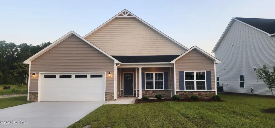 4028 Bluewater Boulevard, New Bern, NC 28562 – photo 1 of 10: 20260905_065835