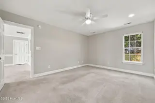 4008 Lucerne Court B, Winterville, NC 28590 – photo 19: 37-web-or-mls-IMG_0059