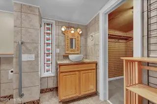 4911 Oleander Drive, Wilmington, NC 28403 – photo 14: 014_img_5408_484