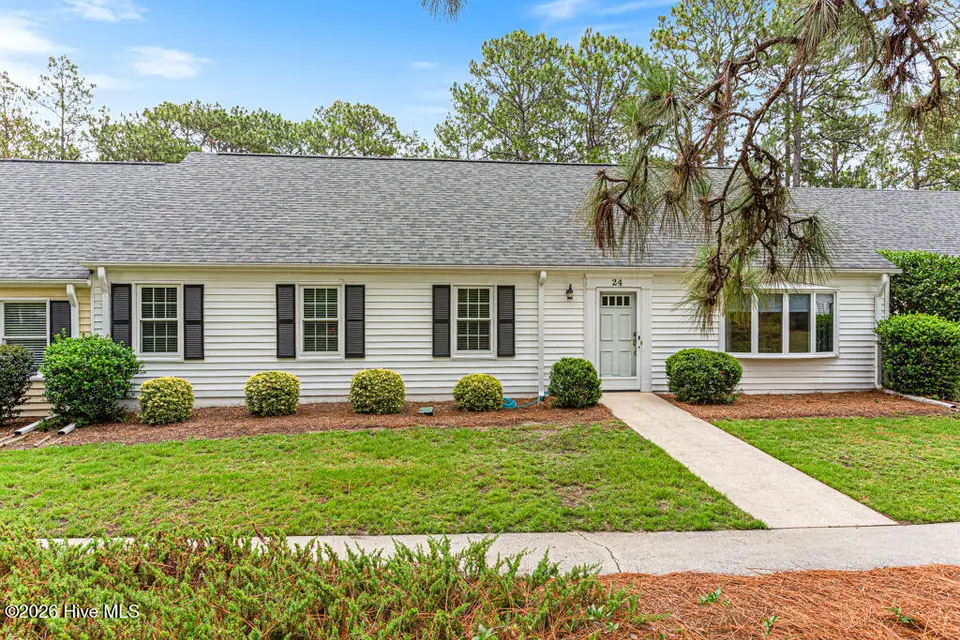 24 Village Green Circle, Southern Pines, NC 28387 – photo 1 of 31: 24 Village Green Dr-LR-JFP-35
