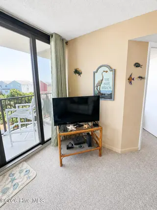 1400 E Fort Macon Road 313, Atlantic Beach, NC 28512 – photo 21: 313 Living room tv