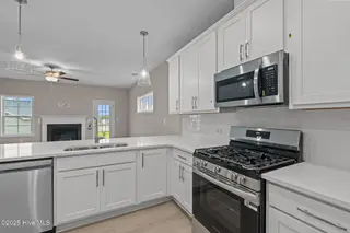 274 Rough Ridge Trail 33, Aberdeen, NC 28315 – photo 15: 13-web-or-mls-DSC08079
