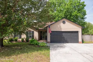 803 Mandarin Trail, Jacksonville, NC 28540 — 3-bedroom home in Mallard Creek, Jacksonville, NC, photo 2 of 36: Front