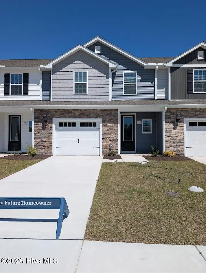 101 Commons View Drive, Hampstead, NC 28443 – photo 1 of 13