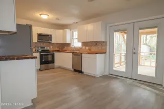 419 Kenwood Drive, Jacksonville, NC 28540 – photo 7: 313A4822