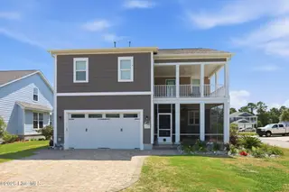 208 Bogue Harbor Court, Newport, NC 28570 – photo 4: 4-web-or-mls-IMG_8208