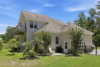 108 Blue Heron Court, Beaufort, NC 28516 — 3-bedroom home in Sea Gate, Beaufort, NC, photo 4 of 70: 8-web-or-mls-1S3A5961