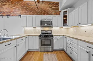 916 W 3rd Street Unit 10 & 11, Washington, NC 27889 – photo 9: 39-web-or-mls-IMG_4750