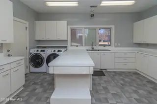 1015 Cardinal Drive NW, Wilson, NC 27896 – photo 24: Laundry/Mud Room