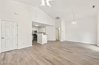100 Jasmine Court, Morehead City, NC 28557 – photo 23: 29-web-or-mls-100-Jasmine-Ct-039_edit