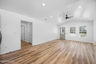 3660 Lakeview Drive SW, Supply, NC 28462 – photo 7: 15_dining area