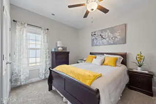 211 Moonstone Court, Jacksonville, NC 28546 – photo 18: 31-web-or-mls-_RAD7973