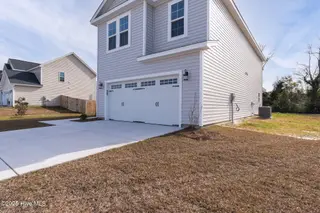 212 Shadow Grass Court, Stella, NC 28582 – photo 4: 212 Shadowgrass-4