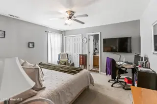 1121 Masters Lane A And B, Greenville, NC 27834 – photo 5: 8G4A4268