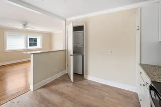 619 S 9th Street, Wilmington, NC 28401 – photo 11: 10-web-or-mls-DSC_5052