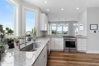 6612 Ocean Drive, Emerald Isle, NC 28594 – photo 8: Kitchen